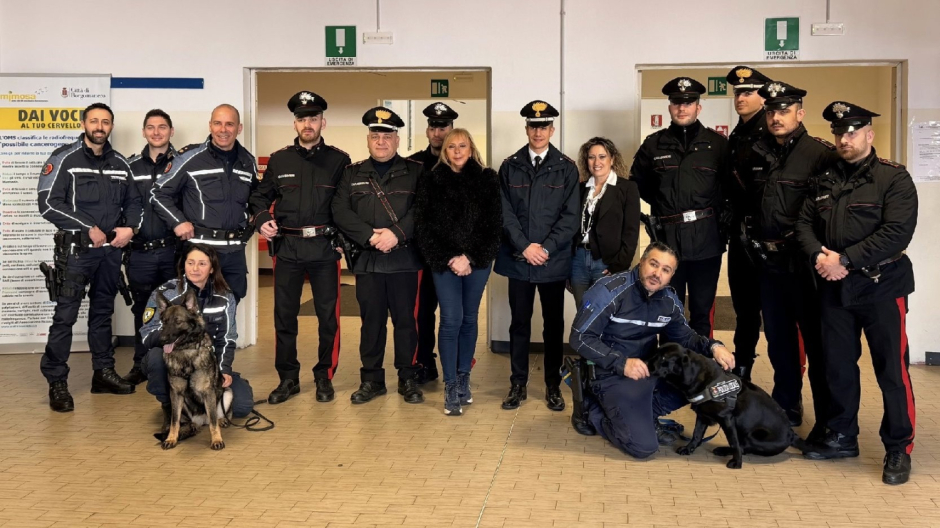 Borgomanero: controlli antidroga nelle scuole, sinergia tra Carabinieri e dirigenti